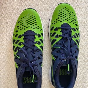 Nike Train Speed 4 AMP NFL Seattle Seahawks